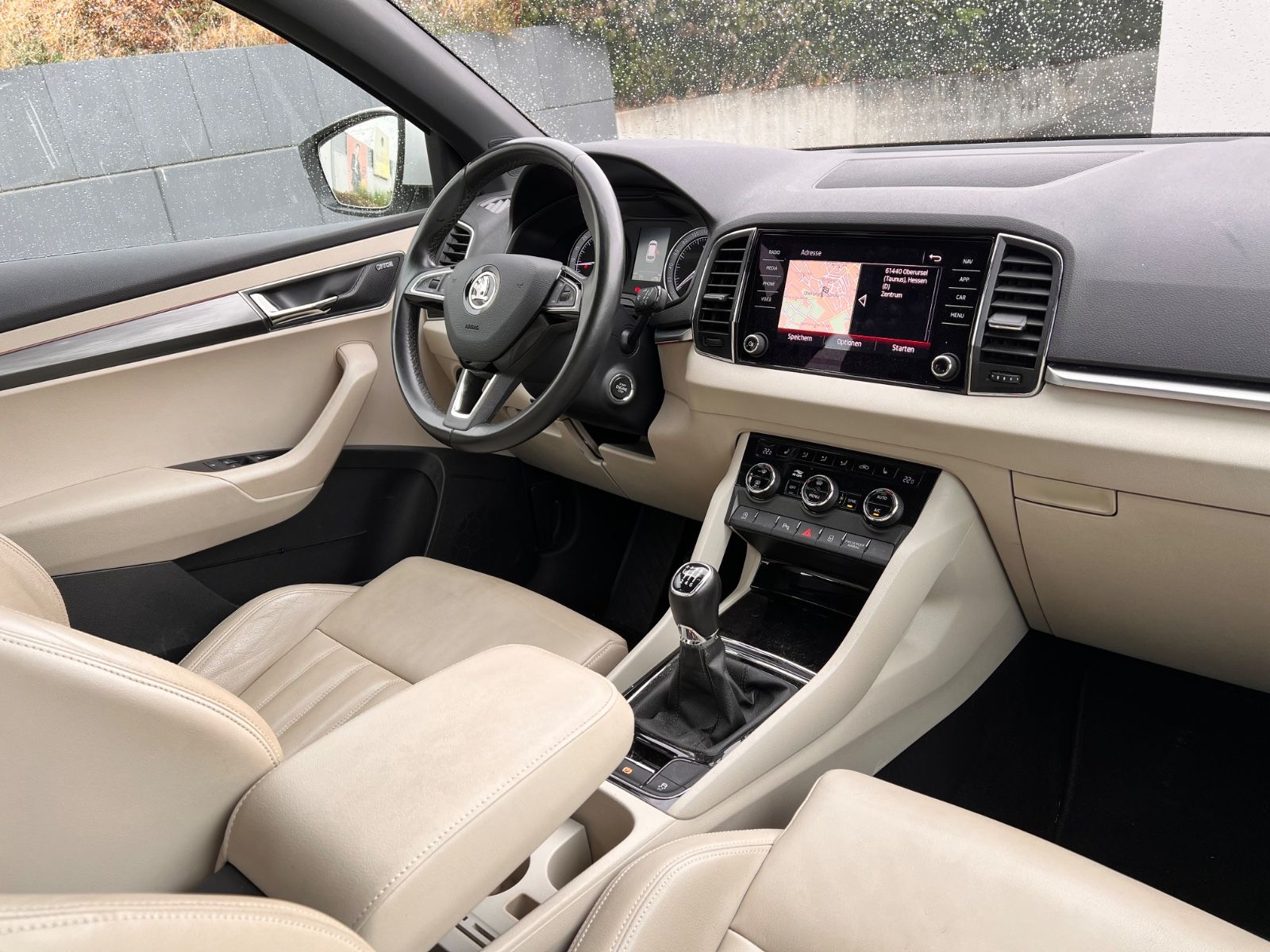 Skoda Karoq  2.0 TDI*Style*Leder creme*Canton*LED imagem 2