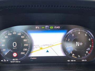 Volvo XC40 Momentum2WD*AHK*LED*SHZ*Kamera*PDC*