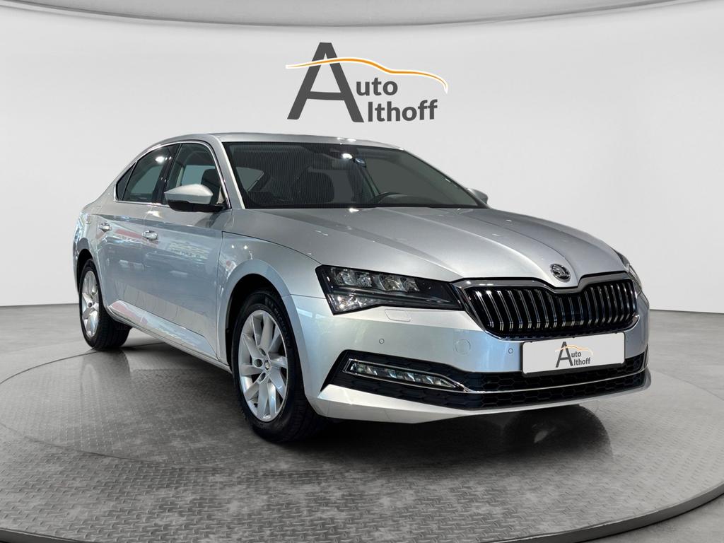 Skoda Superb 2022 г. Серебристый, пробег 45100 км