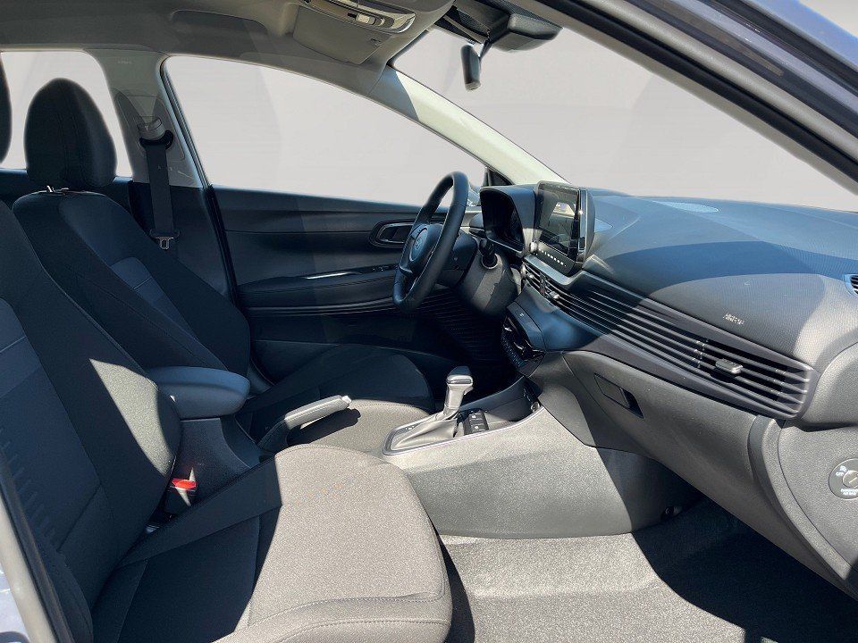 Fahrzeugabbildung Hyundai BAYON 1.0T 100PS DCT Trend Komfort