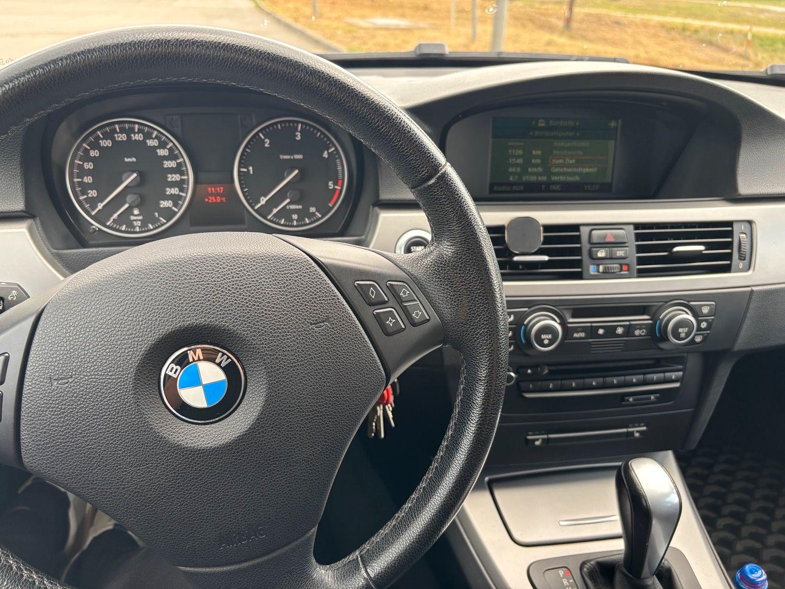 BMW 320 2008 — photo 7