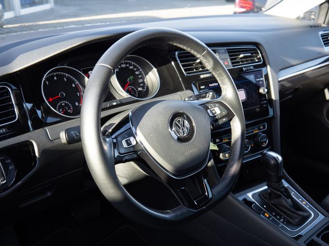 Golf VII 1.5 TSI DSG Highline R-Line LED NAVI AA