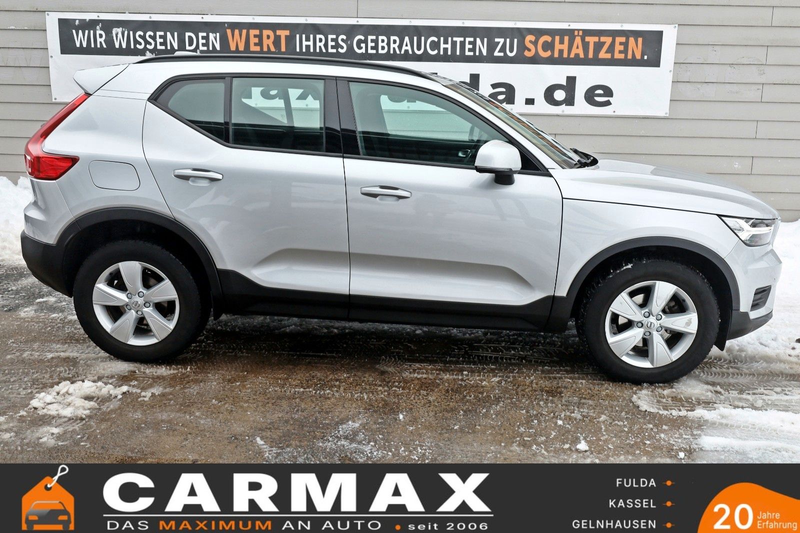 Fahrzeugabbildung Volvo XC40 2WD Navi,LED,Kamera,Apple CarPlay,PDC