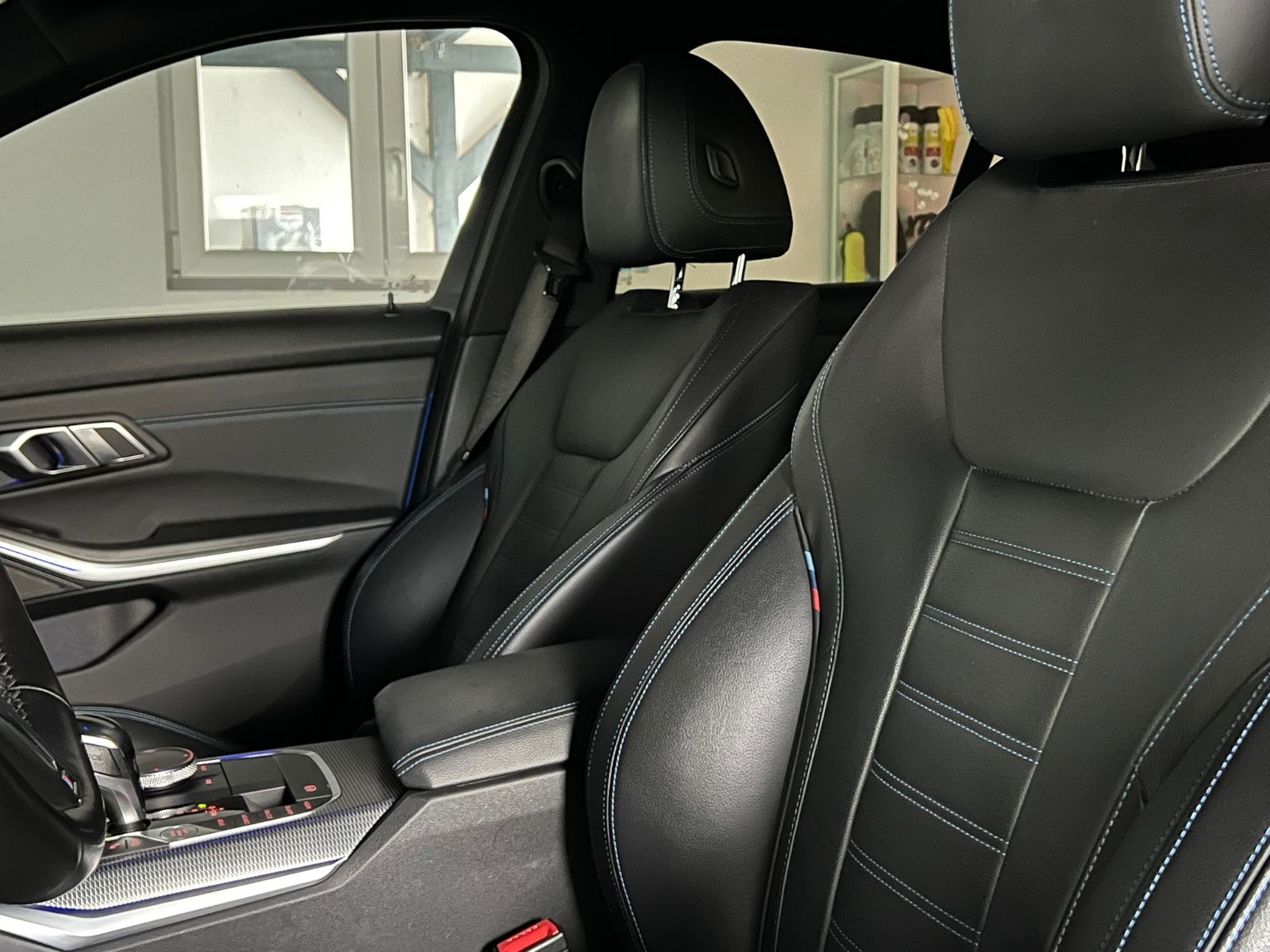 Fahrzeugabbildung BMW 330 i Lim. M SPORT/LASER/360*/H&K/HuD/ACC/DE FZG