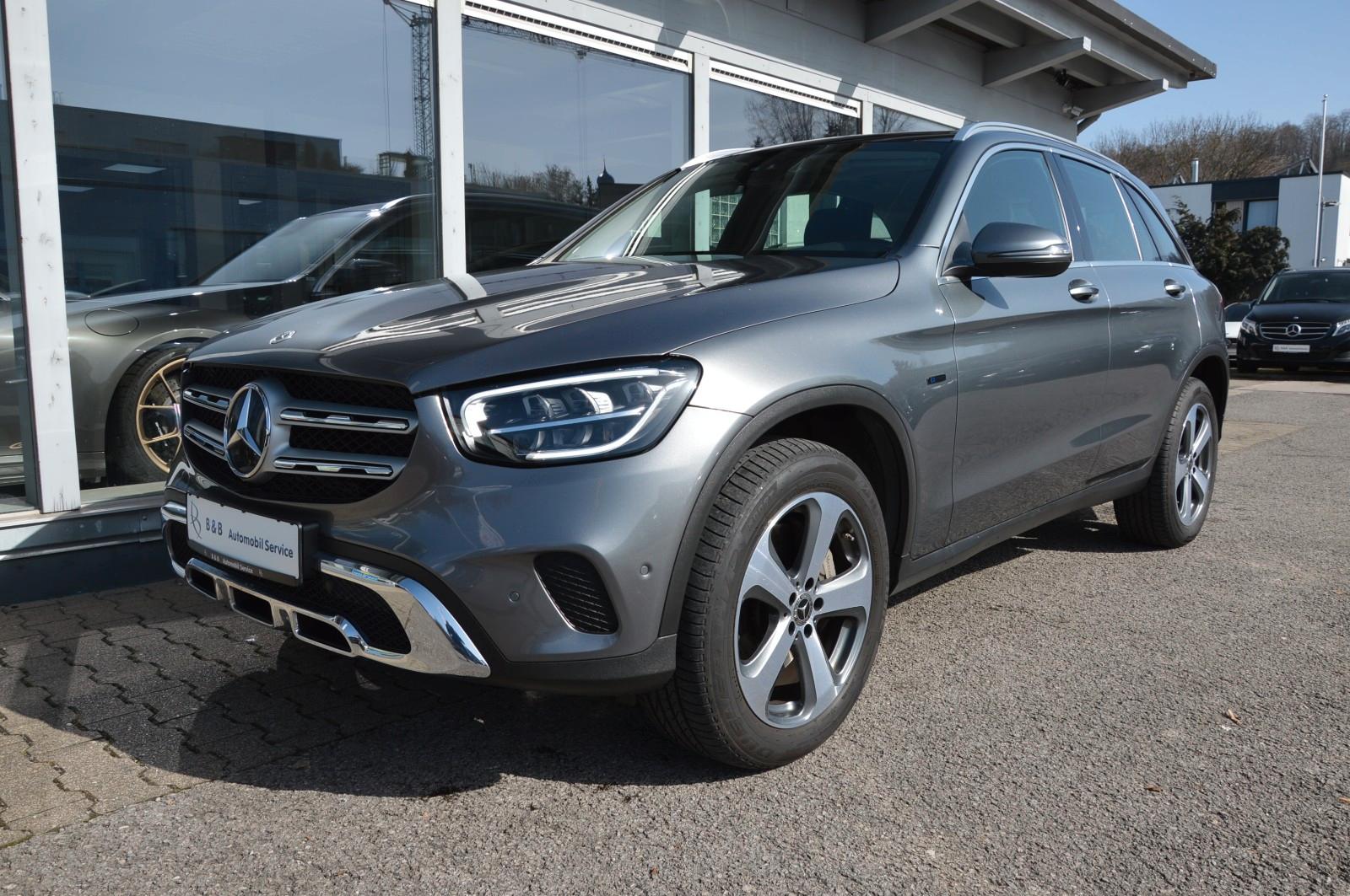 Mercedes-Benz GLC 300de 4M 9G*PANO*LED*CAM*PDC*SHZ*AHK*SPUR*
