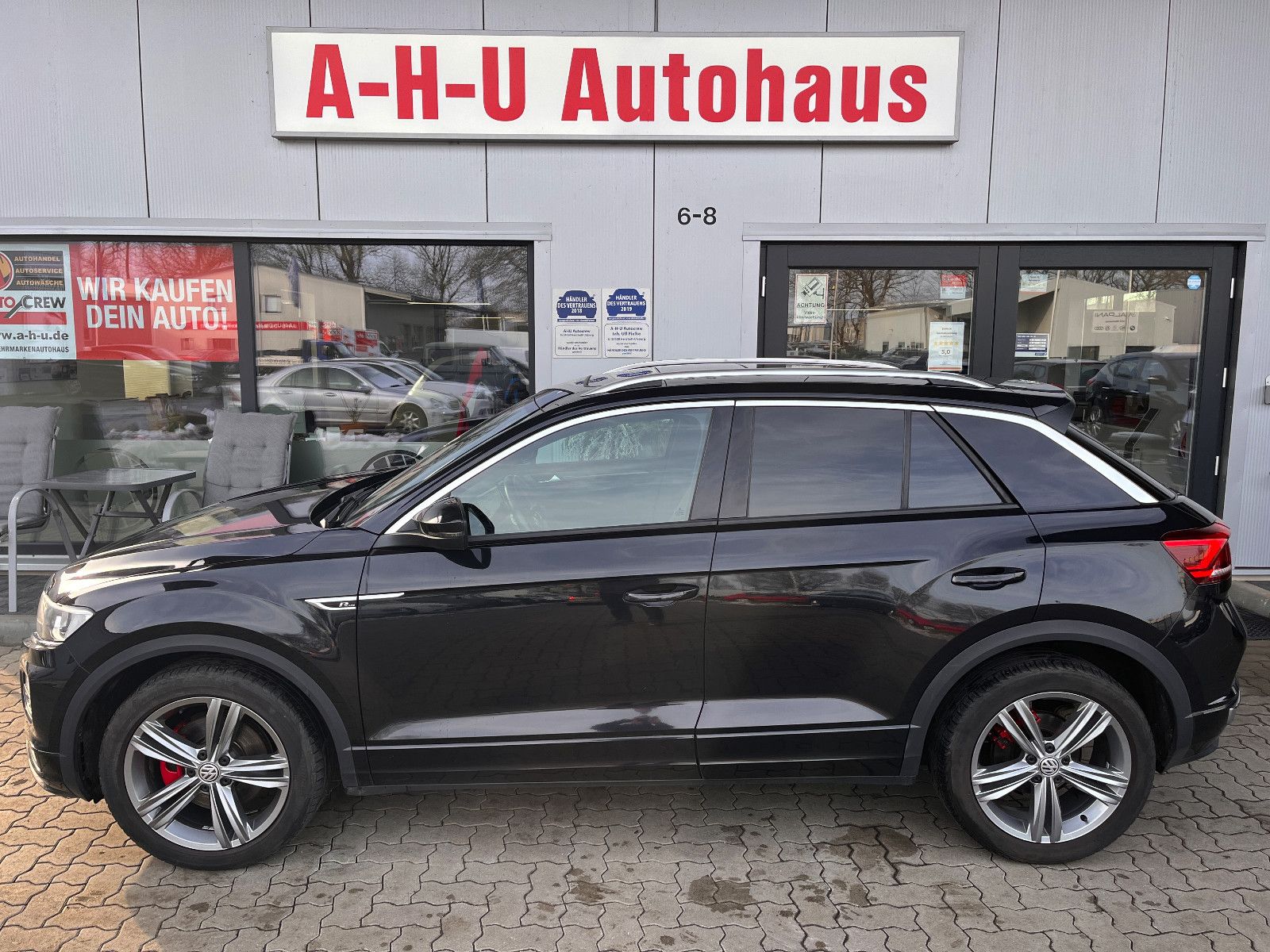Fahrzeugabbildung Volkswagen T-Roc Sport 1.5 TSI DSG R-Line