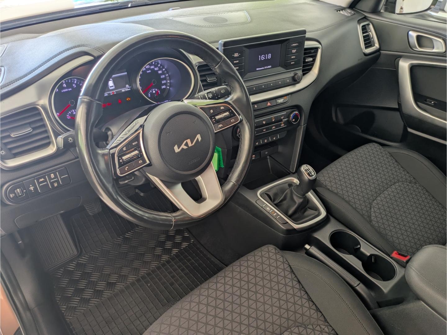 Kia Ceed_sw 1.0 T-GDI Klima+Isofix+Einparkhilfe+Temp