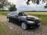 BMW 523i F10 HU/AU Neu Scheckheft Rentner - : Limousine, Rent