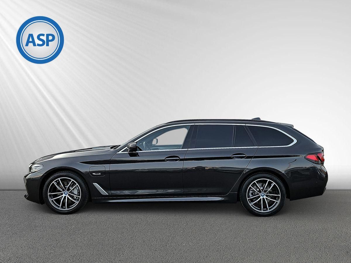 BMW 530 e Touring  xDrive M Sport LASER HEAD-UP DA-P imagem 2