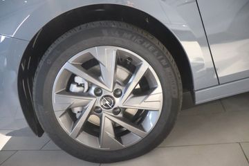 Fotografie 10 des Opel Corsa 1.2 Direct Injection Turbo Facelift