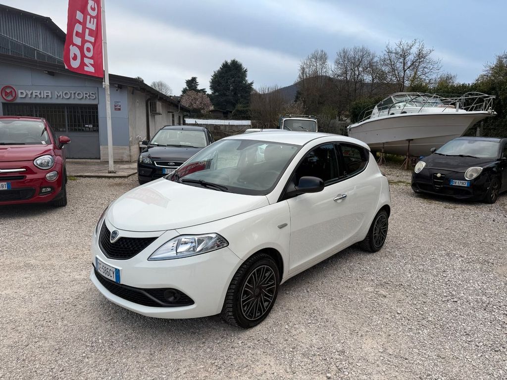 Image of Lancia Ypsilon