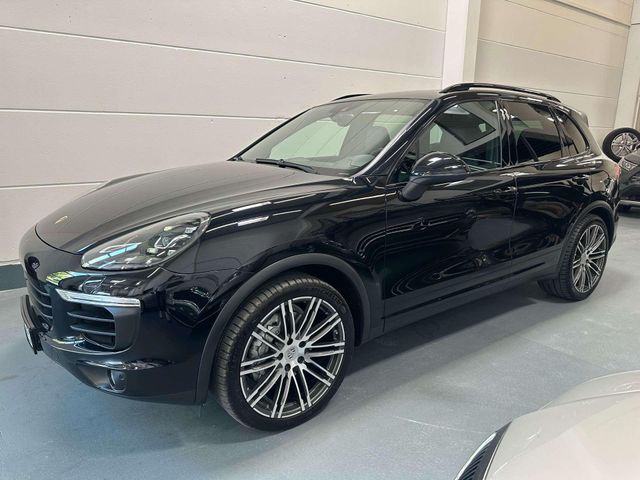 Porsche Cayenne S Chrono*Standheiz.*Approved*Pano*Scheck