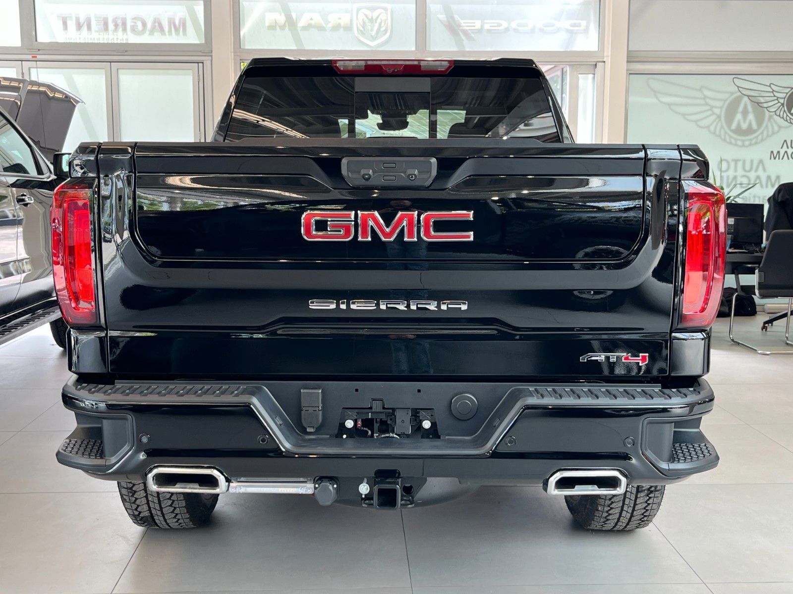 Fahrzeugabbildung GMC Sierra 1500 AT4 6.2*360°*AHK*HeadUp*