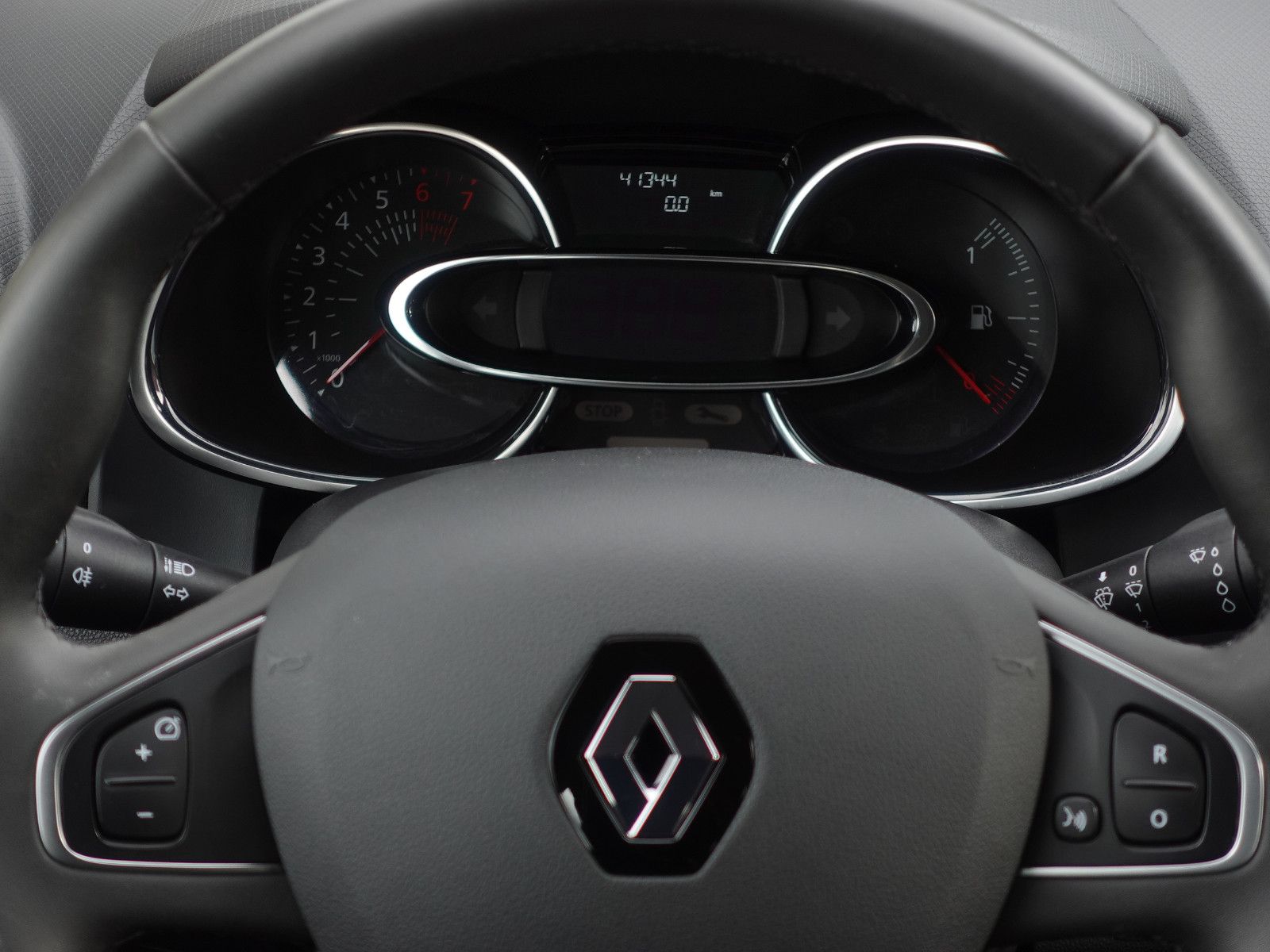 Fahrzeugabbildung Renault Clio ENERGY TCe 120 Limited I.Hand Service NEU