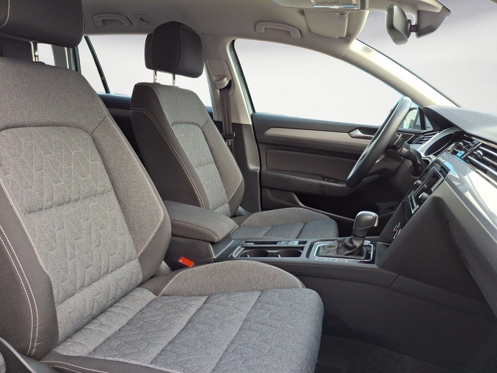 Volkswagen Passat Variant - Bild 9