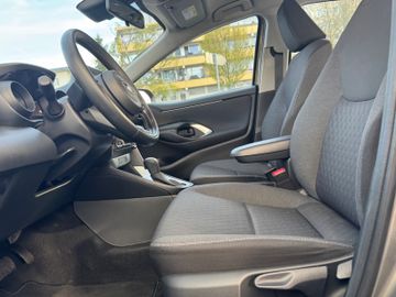 Toyota Yaris - 12