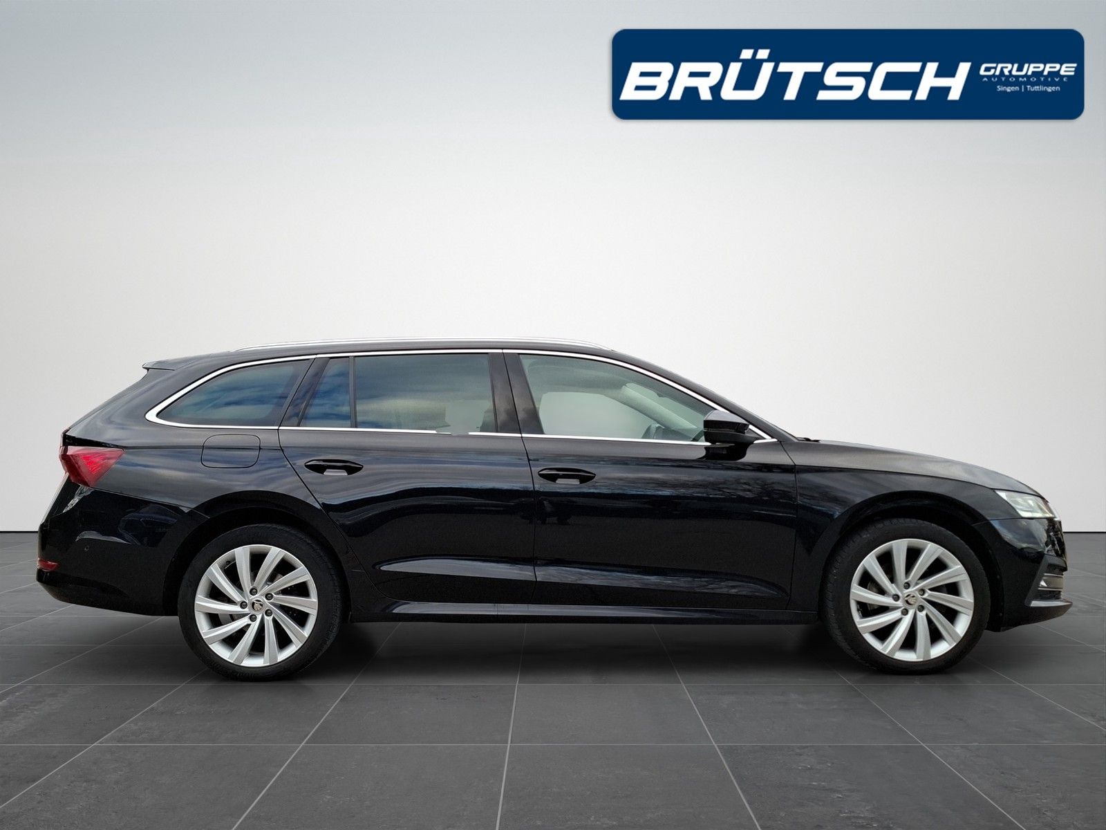 SKODA Octavia Combi 1.4 TSI iV First Edition DSG / E-S - Image 8