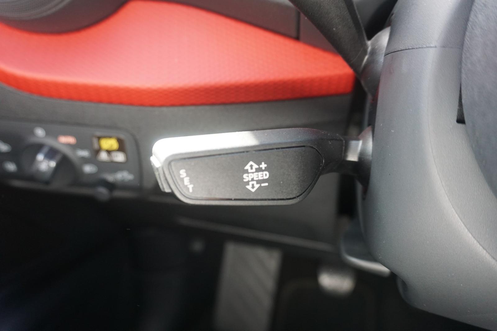 Audi Q2 1.4 TFSI S-Line LED Navi B&O Virtual Cockpit