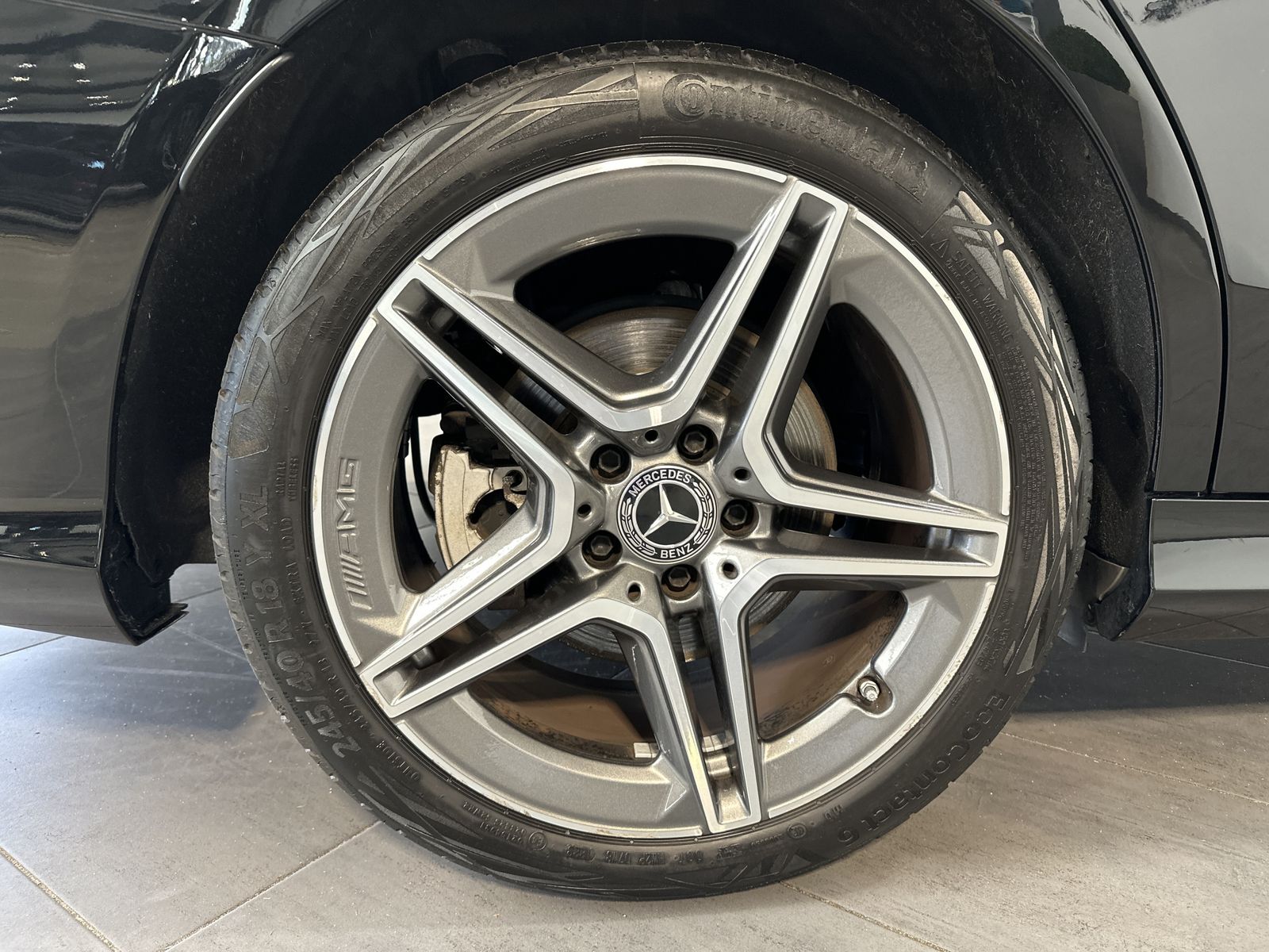 Fahrzeugabbildung Mercedes-Benz C 220d T 4M AMG-Line NAV+LED+PANO+DISTRONIC+1HD