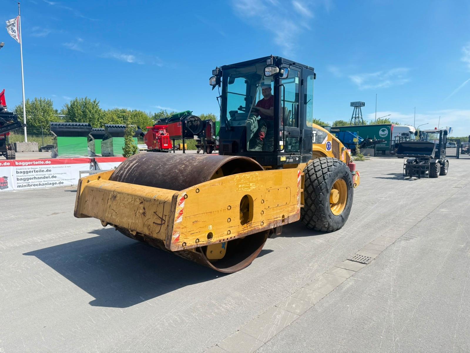CAT CS64 Walzenzug