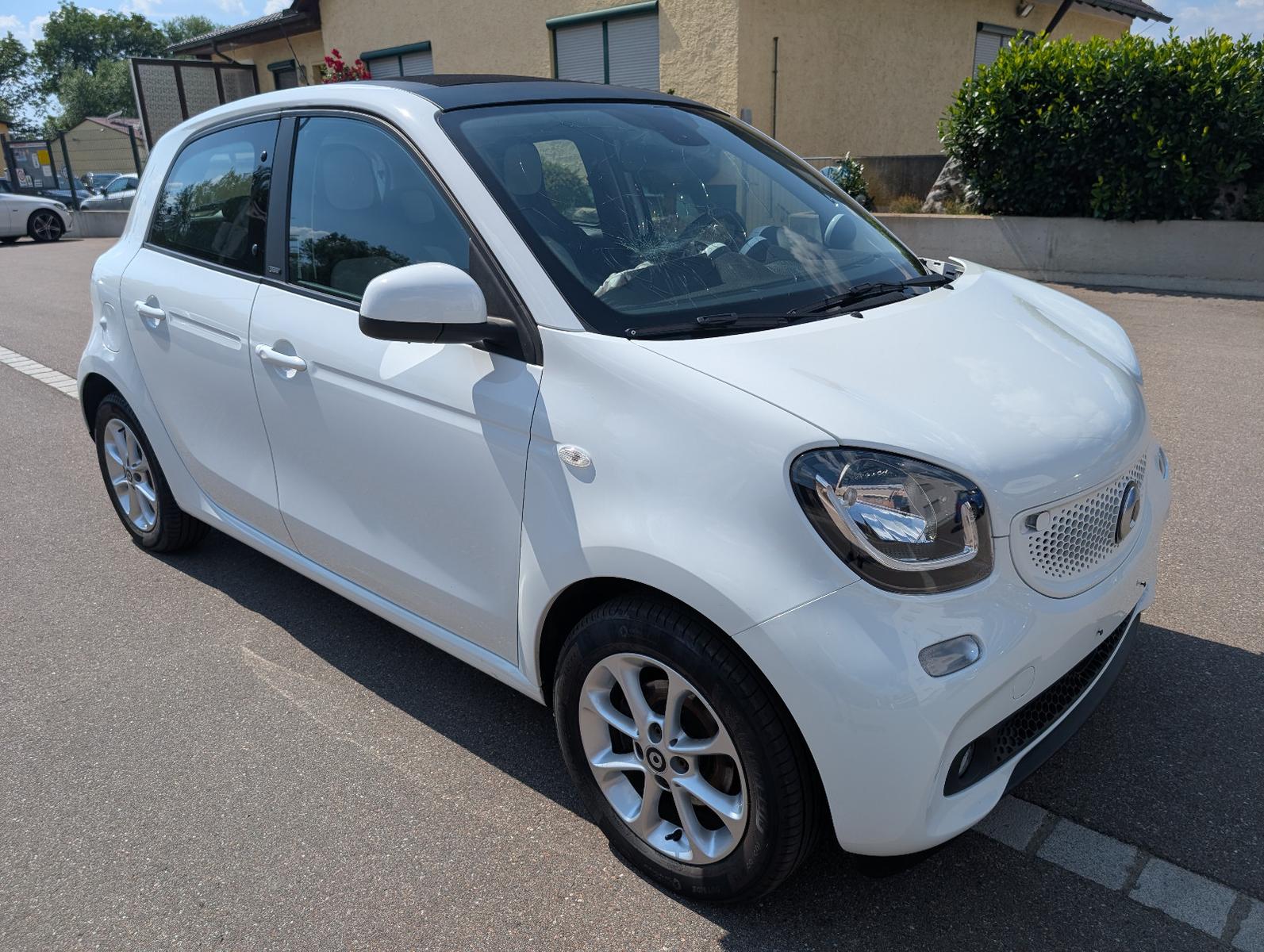 Smart ForFour 1.0 52kW passion