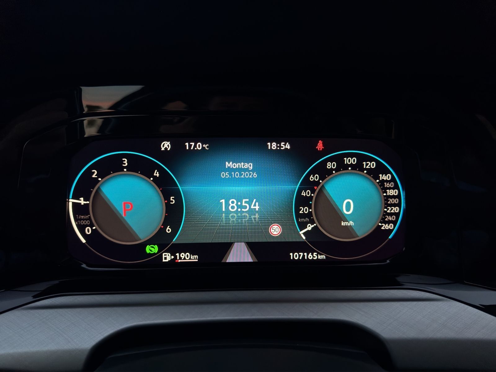 Golf VIII Variant 2.0 TDI DSG *AHK*NAVI*LED*