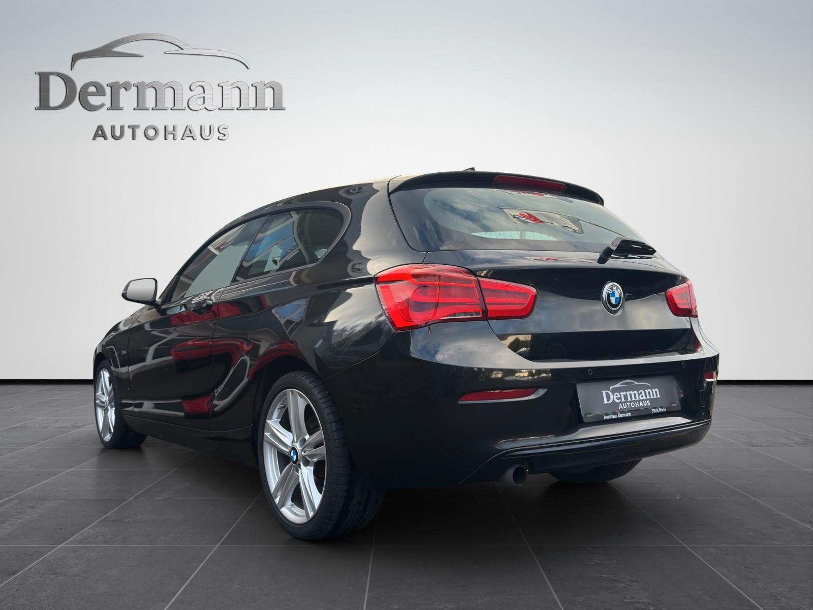 BMW 120i*Sport Line* TEMPOMAT*LED*NAVI*PDC*