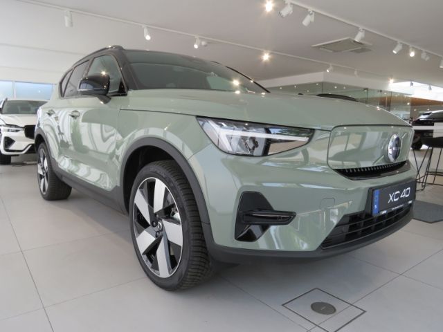 Volvo XC40 Single Motor Extended Range Plus 20Zoll AHK