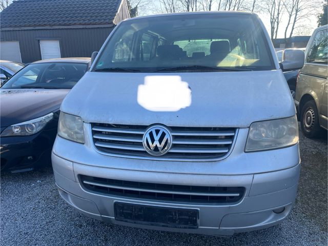 Volkswagen T5 Transporter Bus Multivan Startline