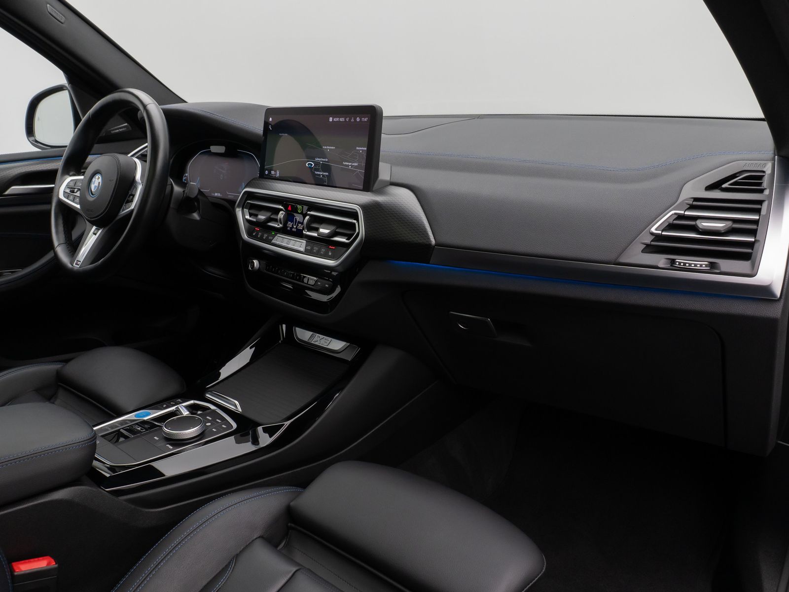 Fahrzeugabbildung BMW iX3 Impressive M Sport Panorama 360°HUD DAB H/K