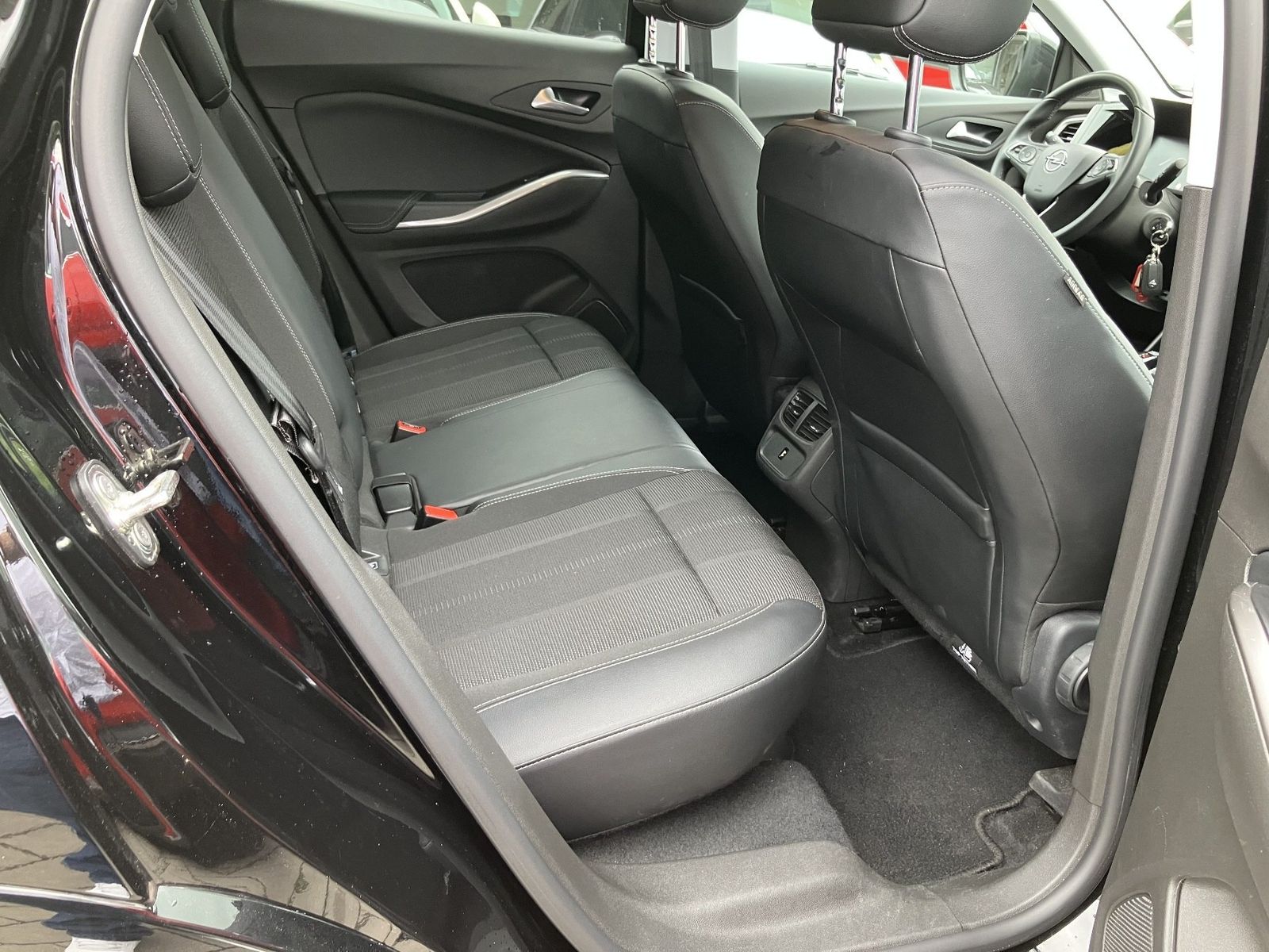 Opel Grandland (X) - Bild 9