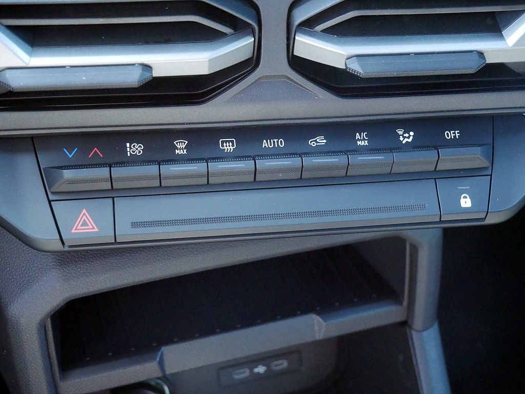 Fahrzeugabbildung Dacia Duster Journey Mild Hybrid 140