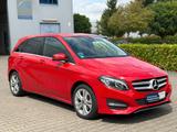 Mercedes-Benz B 220 4Matic Urban Style Edition Garantie *AHK. - Mercedes-Benz Gebrauchtwagen in Freiburg