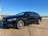 Mercedes-Benz CLA 250 Shooting Brake CLA 250 4MATIC DCT Sh... - schwarze Mercedes-Benz CLA 250 Shooting Brake