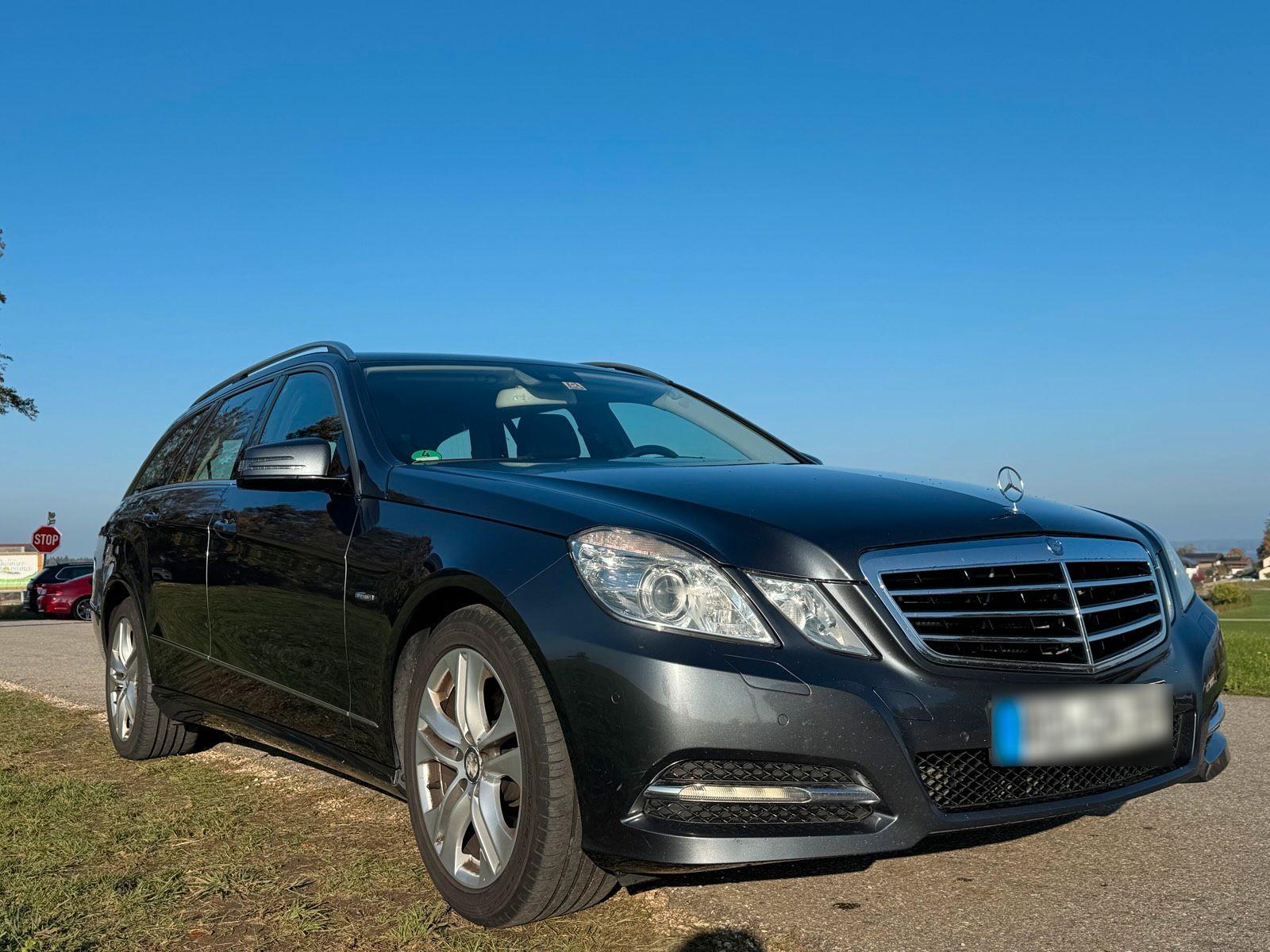 Mercedes-Benz E 220