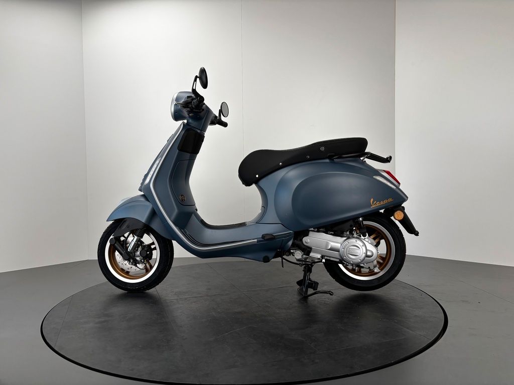 Fahrzeugabbildung Vespa PRIMAVERA 50 Officina 8 *NEUFAHRZEUG*