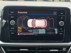 VW T-Roc Life 110PS #NAVI #APP #SHZ. VW T-Roc Life 110PS #NAVI #APP #SHZ.