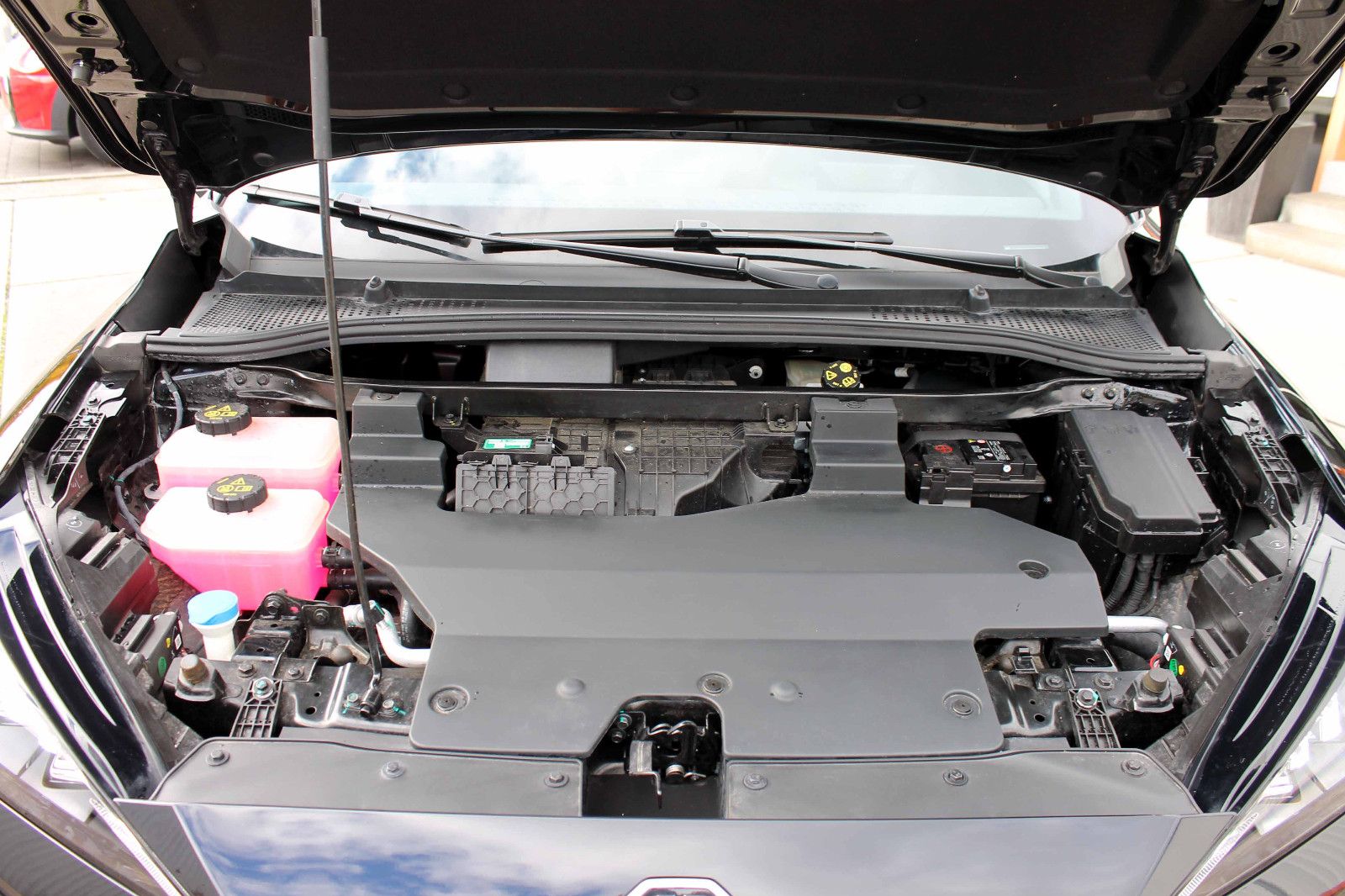 Fahrzeugabbildung MG MG4 Trophy 77kWh bis 520km RW, ACC 360° LED BT