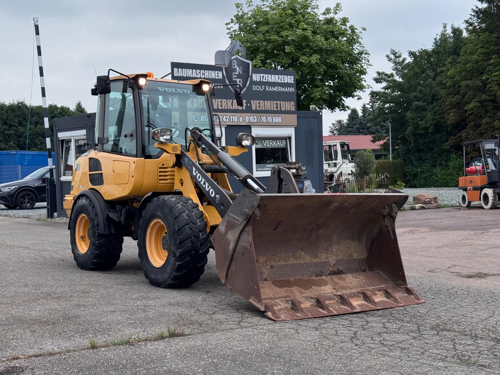 Volvo L25F , L 25 Radlader, PG, 4- in 1 ,L 30