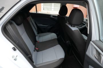 Fahrzeugabbildung Hyundai i20 Select aus 1. Hand