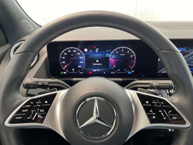 GLA 180 Progressive DCT NAVI LED
