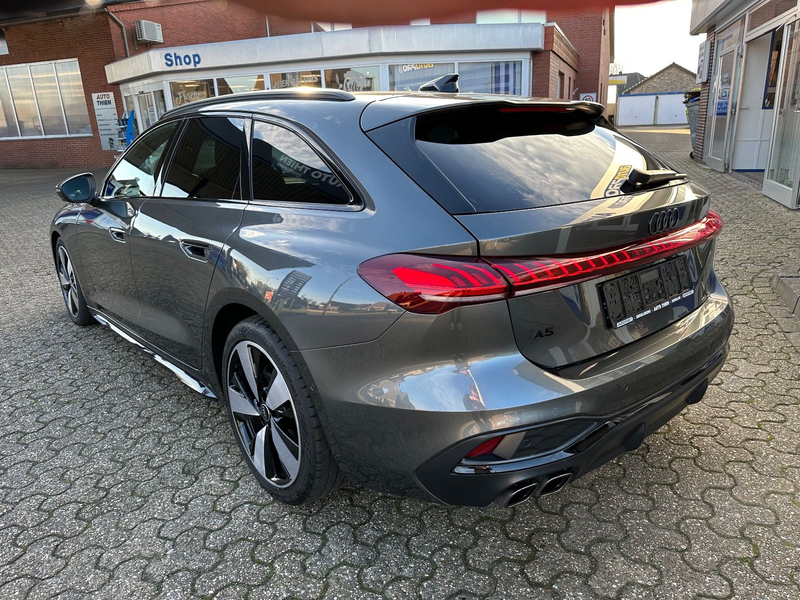 Fahrzeugabbildung Audi A5 Avant 40 TDI S Line S Tronic Matrix/ACC/APP