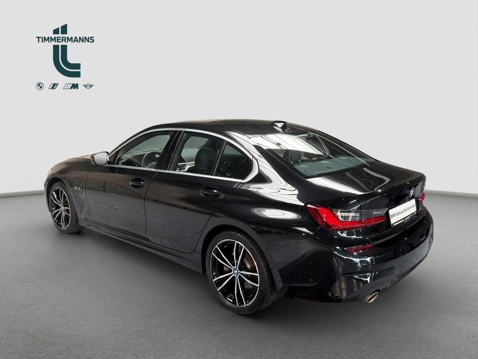 BMW 330e M Sport Automatik Navi Leder Glasdach