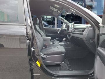 KGM Musso Grand Black 2.2 AT Navi°Leder° Sperrdiff°A