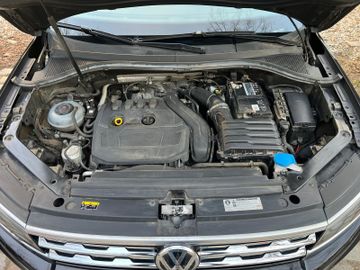 Volkswagen Tiguan - 11