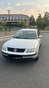 Volkswagen Passat Variant 1.6 Basis - Volkswagen Passat Variant aus 2000