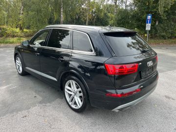 Audi Q7 - 4