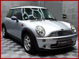 MINI One 1.6 Autom / 94 Tkm / Panorama / Allwetter - MINI ONE: Coupe