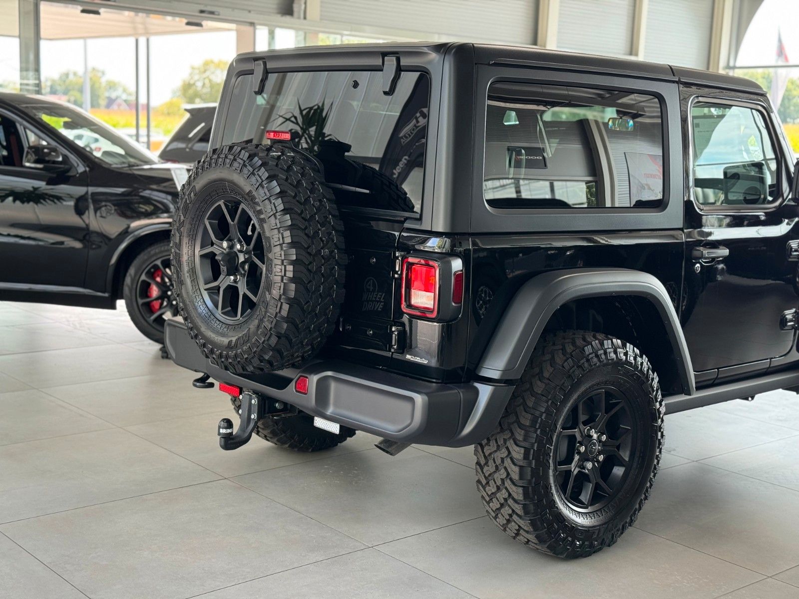 Fahrzeugabbildung Jeep Wrangler WILLYS 2.0 T-GDI 4x4 MY25 "AHK"