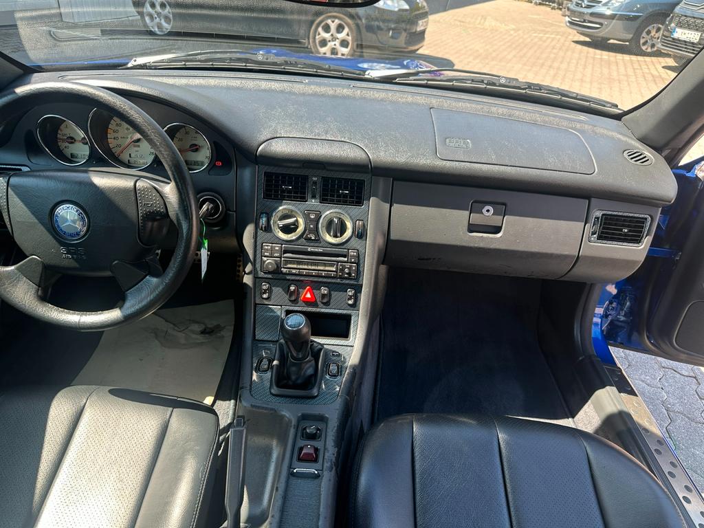 Mercedes-Benz SLK 230